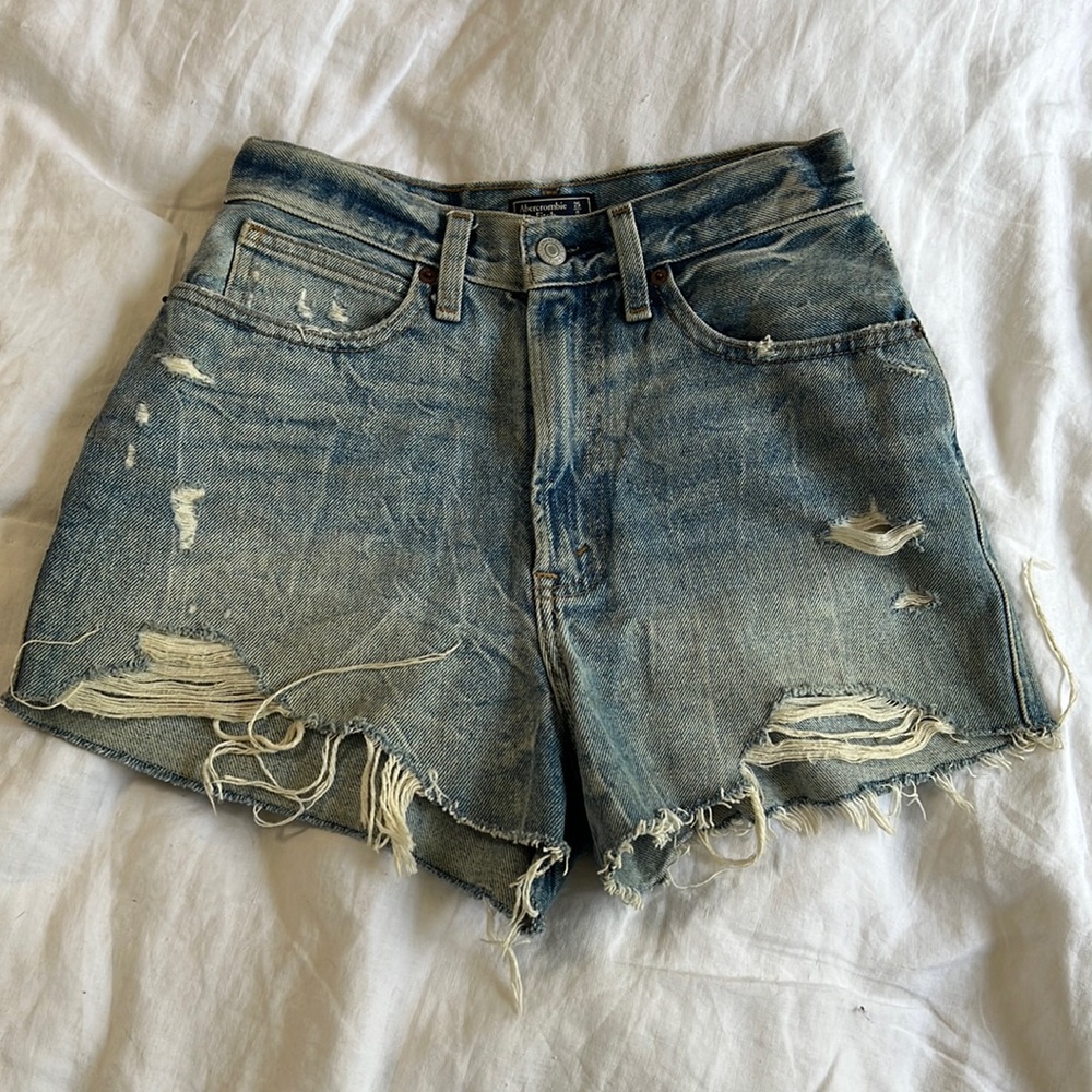 Natural High-Rise Shorts